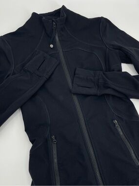 Lululemon Black Full Zip Forme Jacket Women’s Sz 4 Vintage Elevated Athleisure
